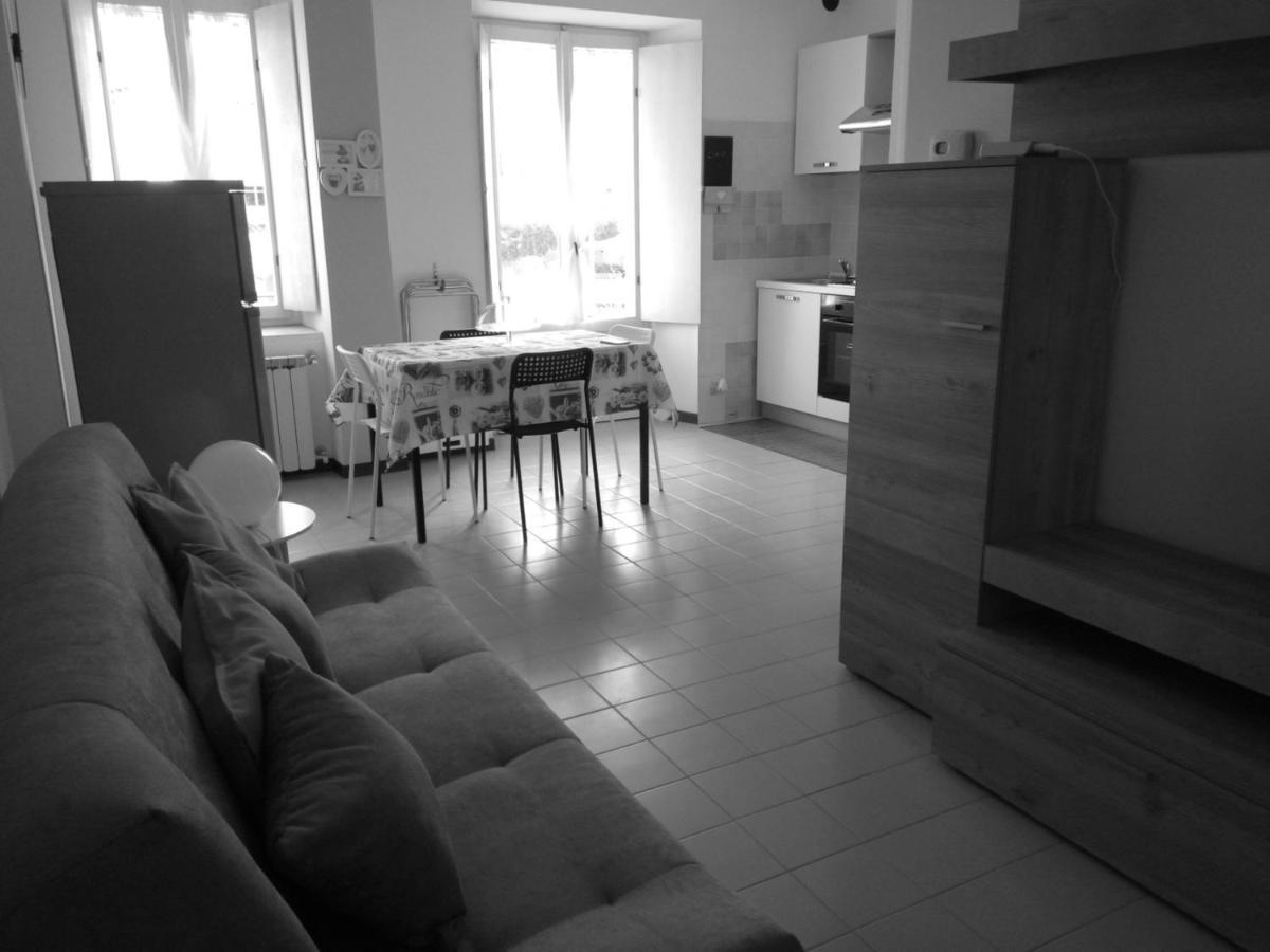 Ferienwohnung Tra La Stazione E Il Lago Verbania Exterior foto