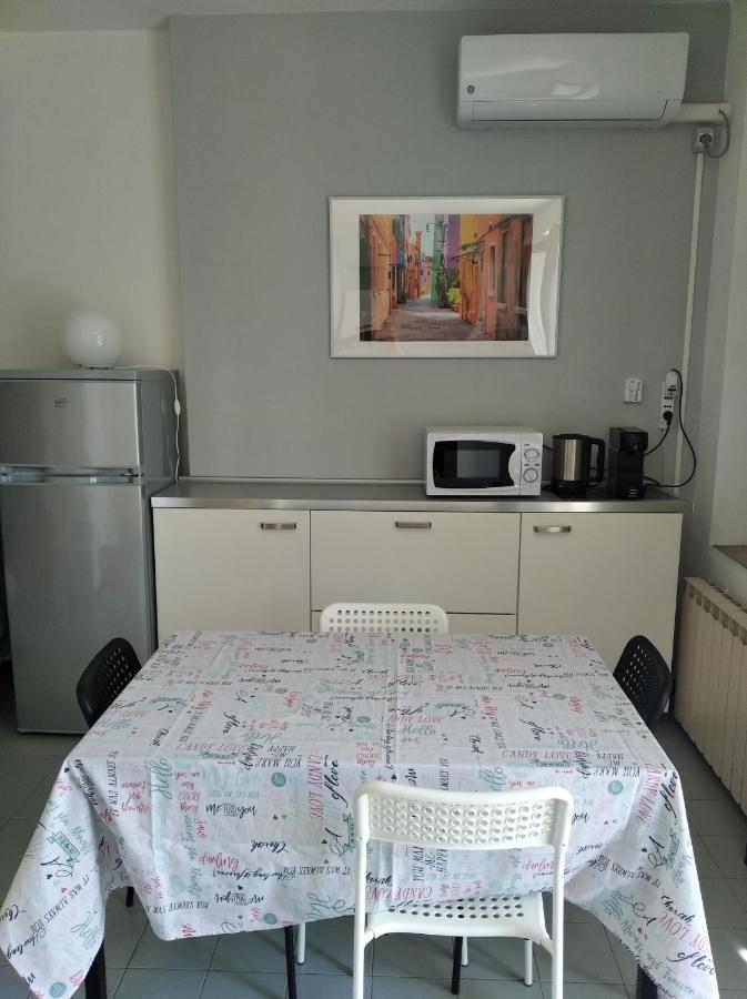 Ferienwohnung Tra La Stazione E Il Lago Verbania Exterior foto