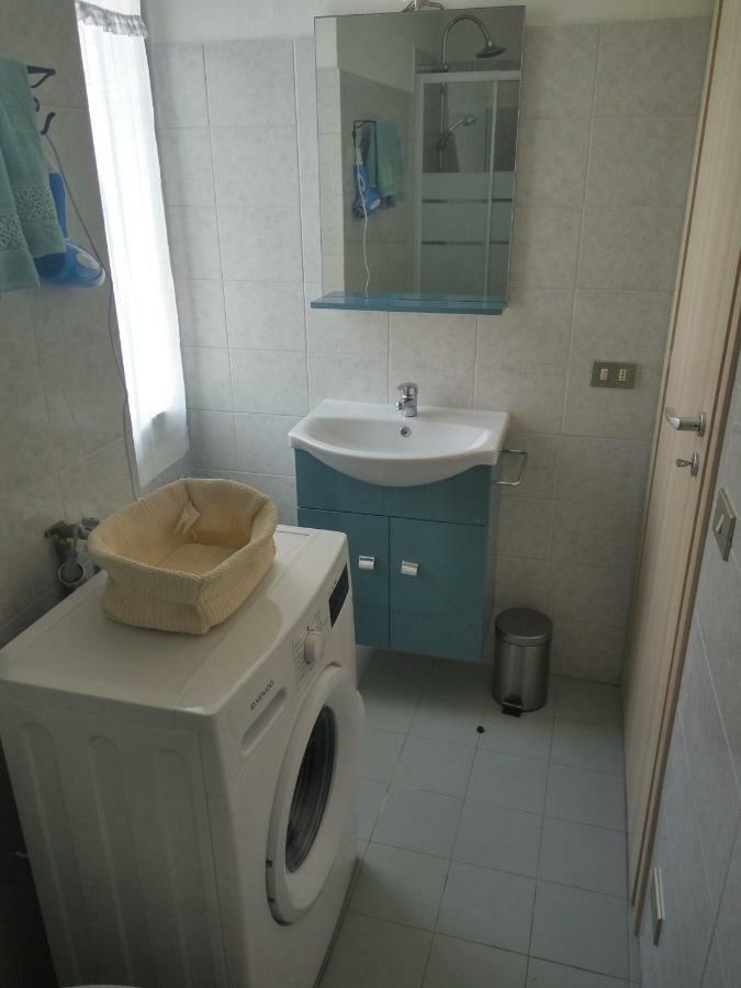 Ferienwohnung Tra La Stazione E Il Lago Verbania Exterior foto
